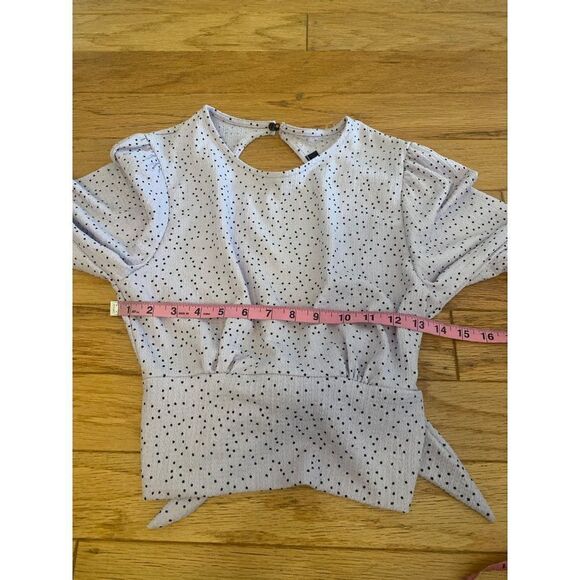 NWOT Berska, women's pale purple polka dotted, open back tied crop blouse sz Med - Picture 4 of 9